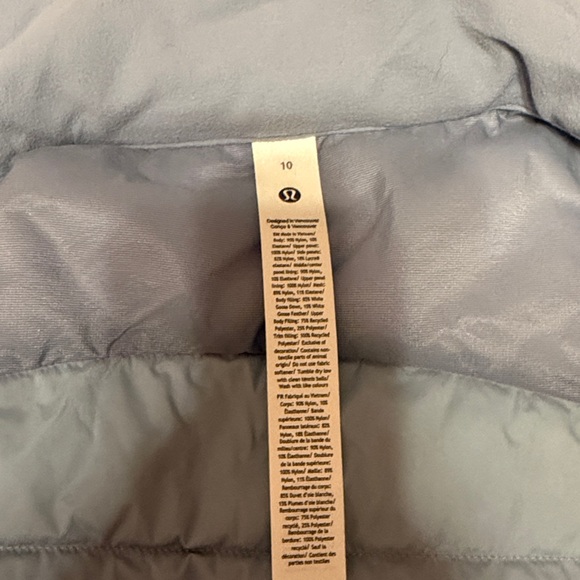 Women's lululemon Light Blue Puffer Vest - Picture 3 of 3